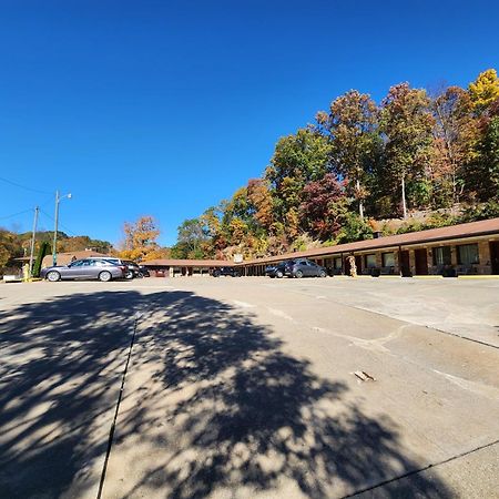 Jefferson Hills Motel Clairton Bagian luar foto