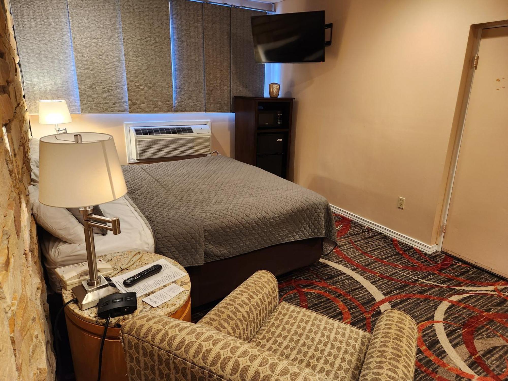 Jefferson Hills Motel Clairton Bagian luar foto